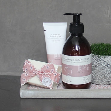 Bodylotion 250ml mit Dispenser, No.5