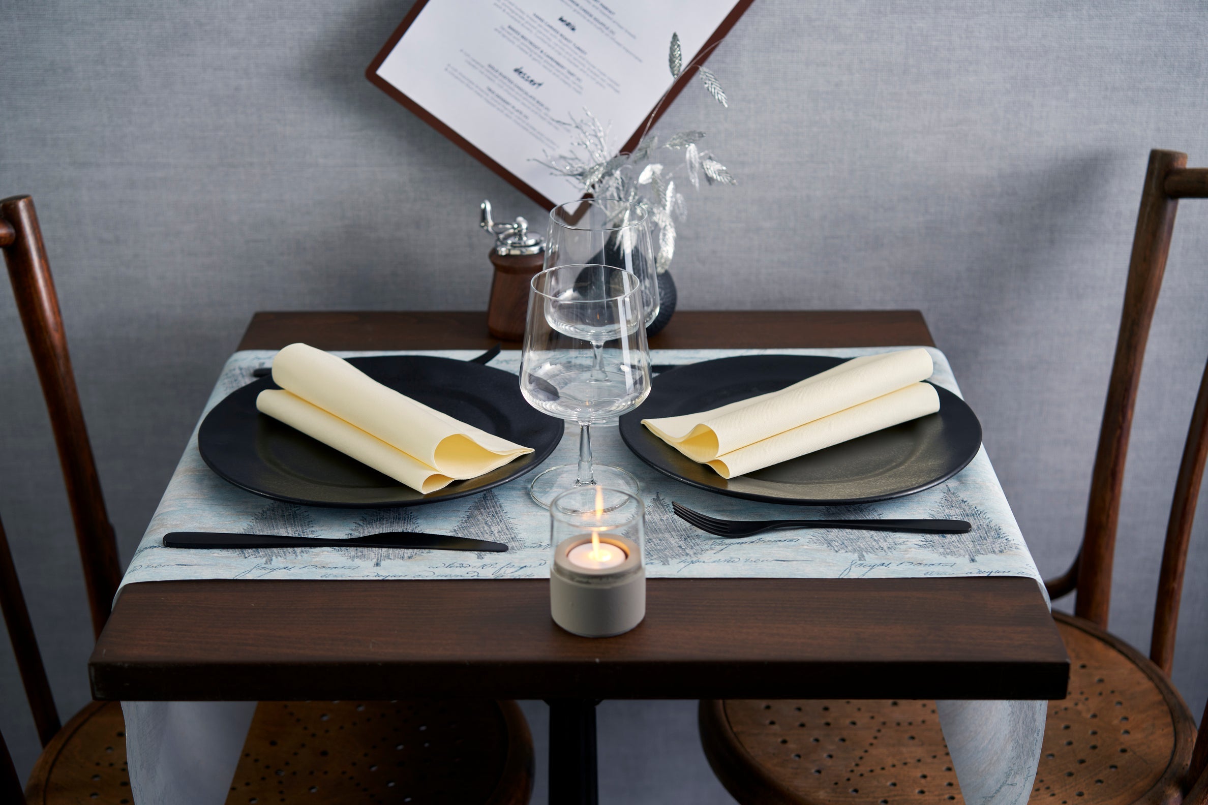 LED 10er-Set Moving Flame, wiederaufladbar, Warm White,