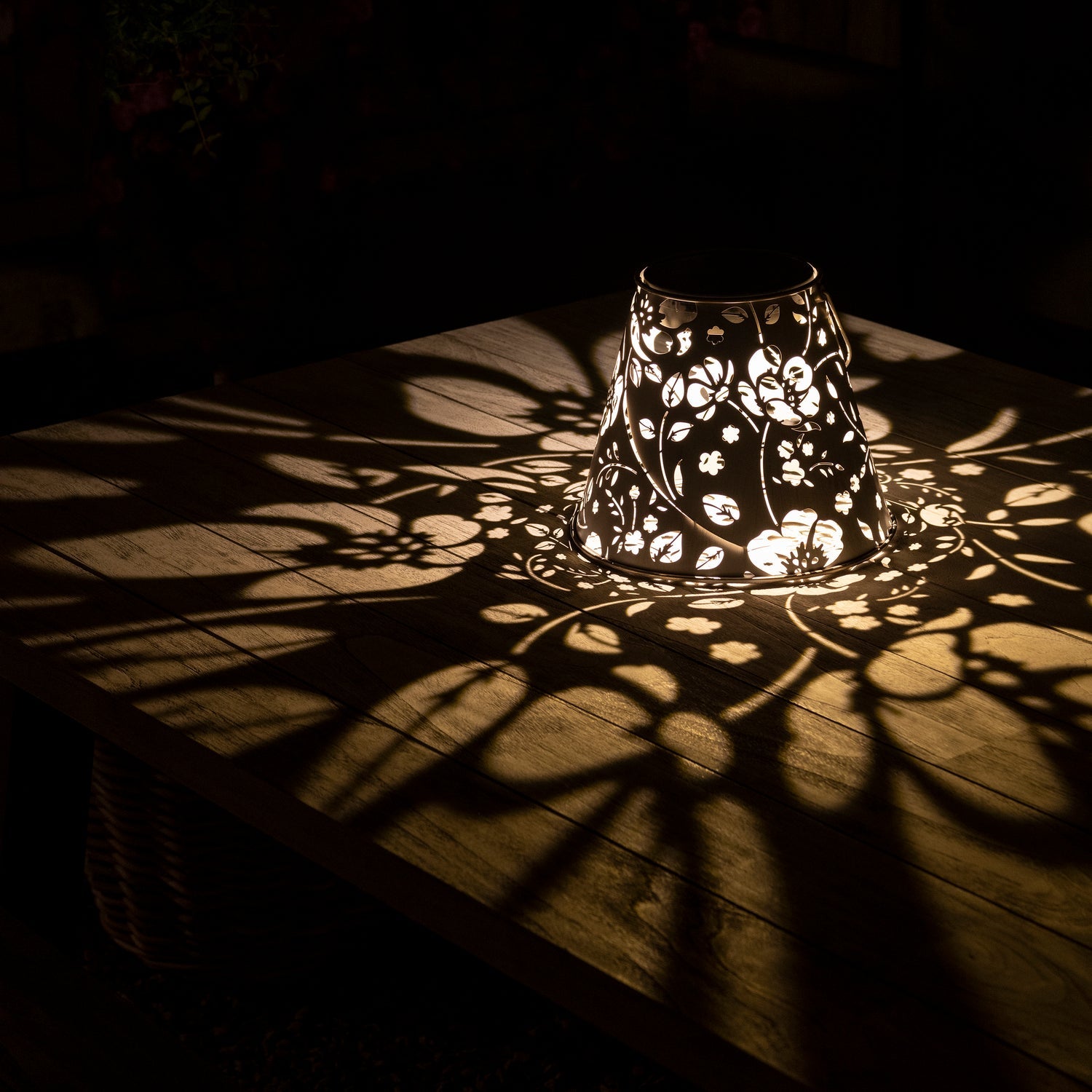 Solar Antic Laterne Flower Konisch