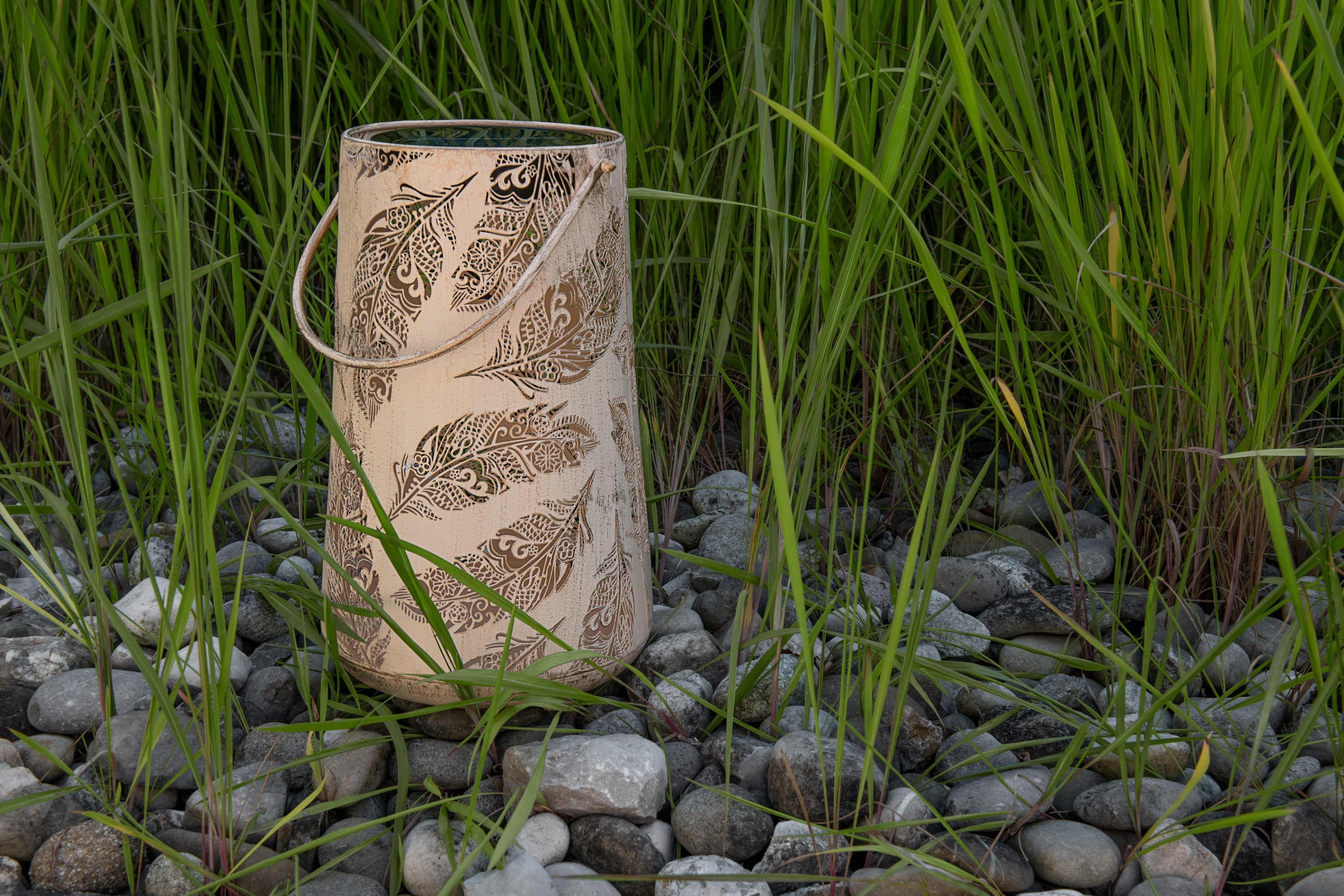 Solar Antic Latern Feder