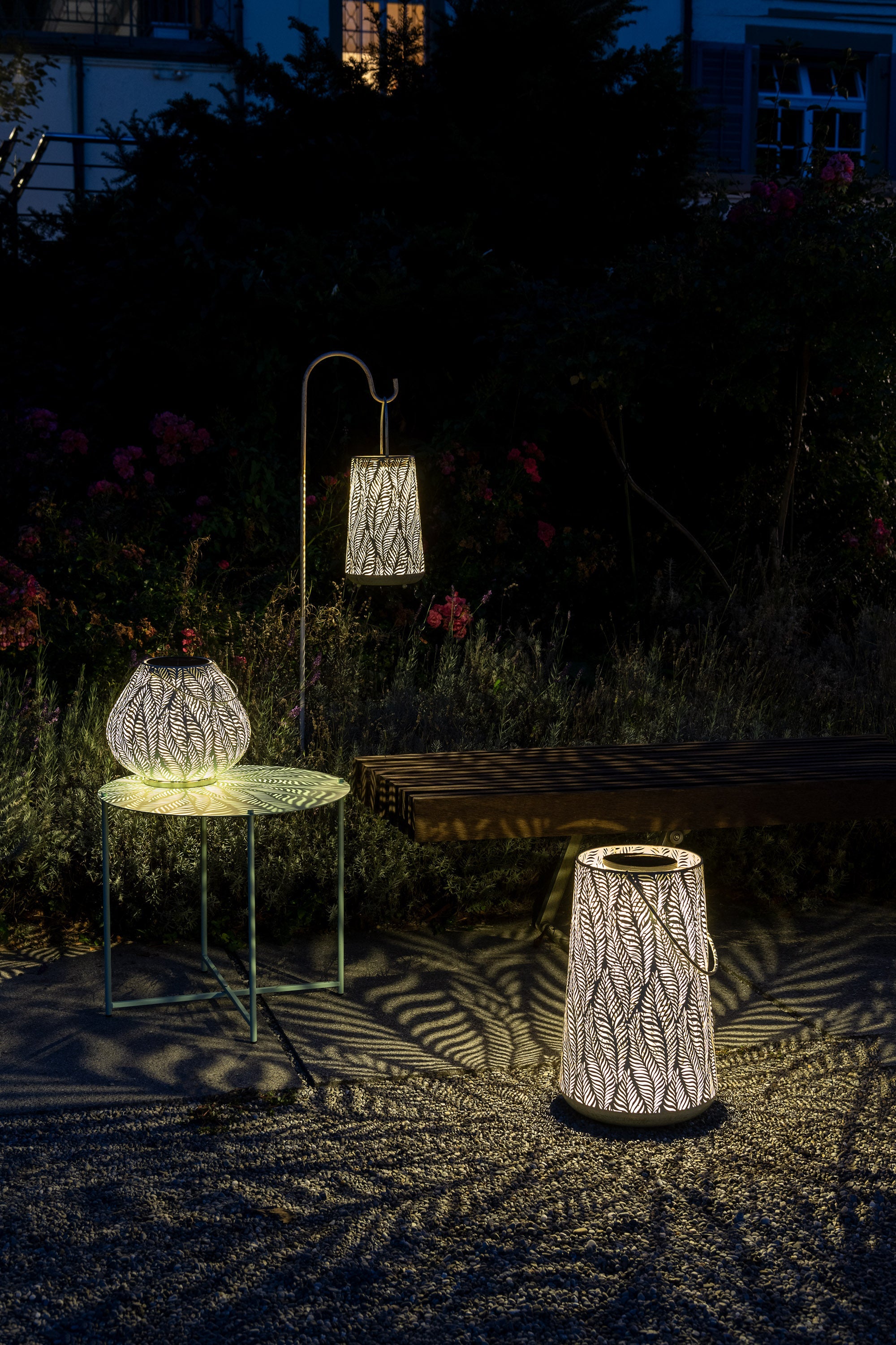 Solar Antic Latern Lara