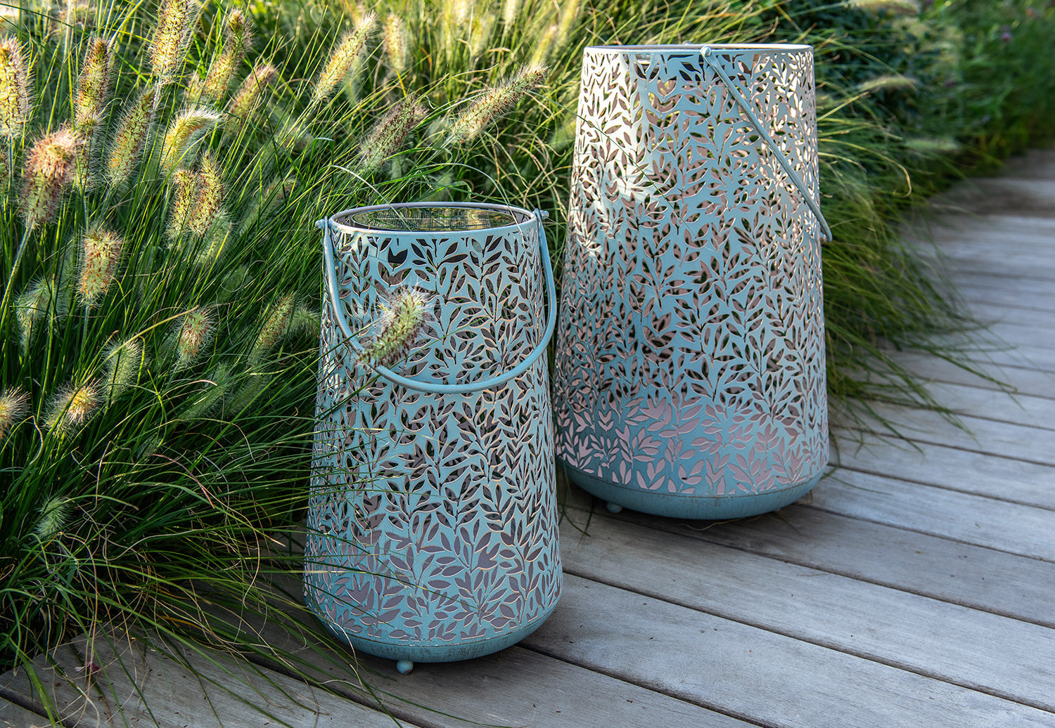 Solar Antic Latern Mistral