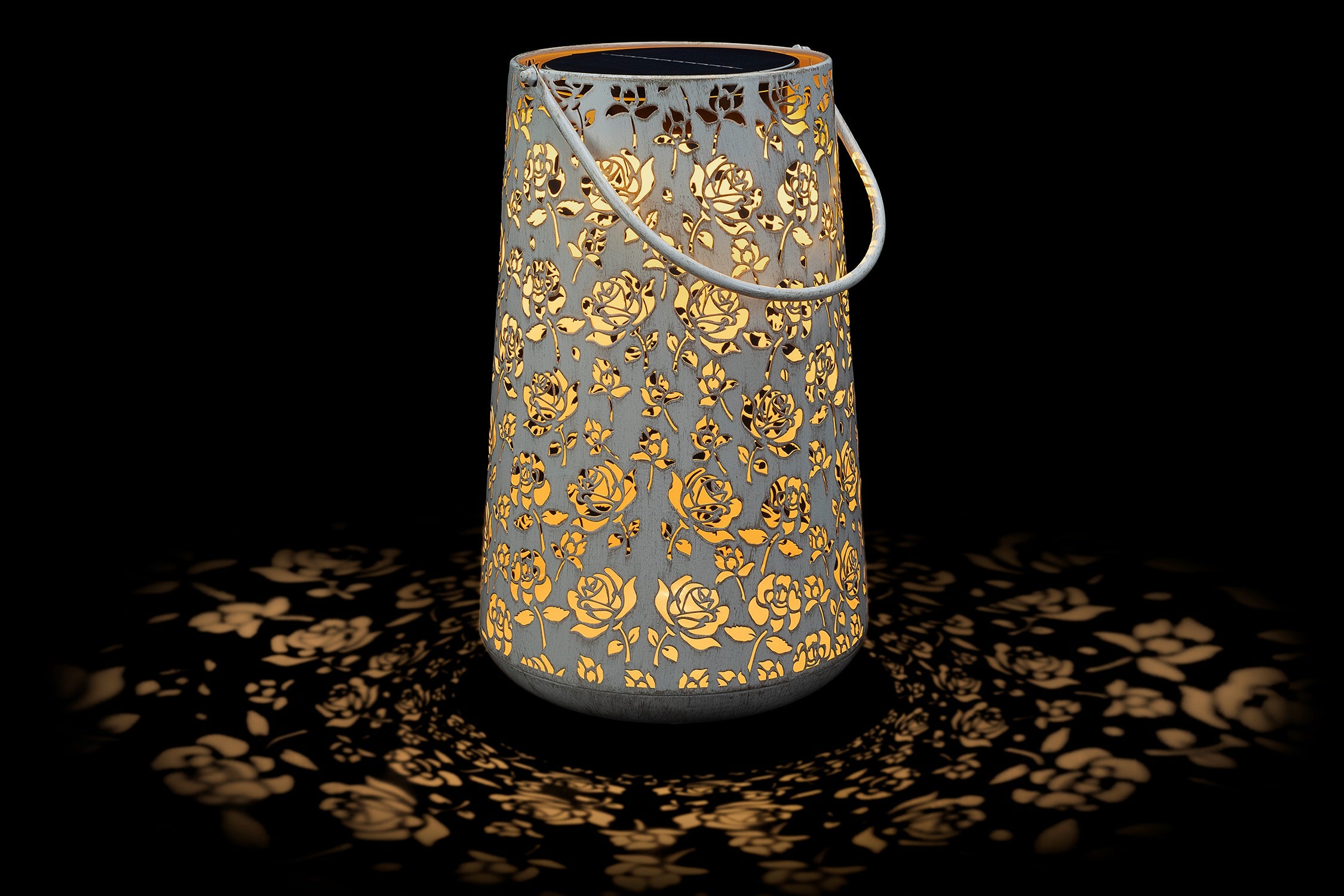 Solar Antic Latern Baccara