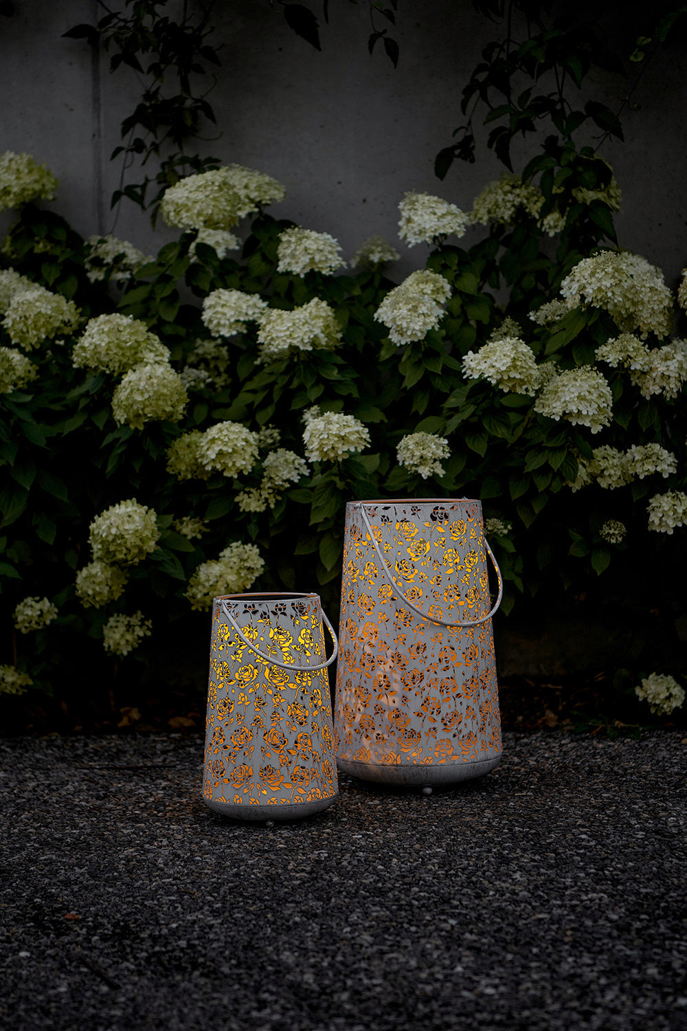 Solar Antic Latern Baccara