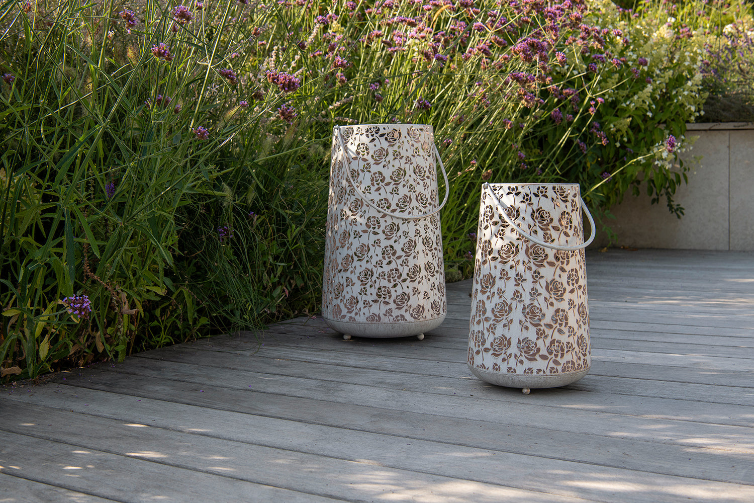 Solar Antic Latern Baccara