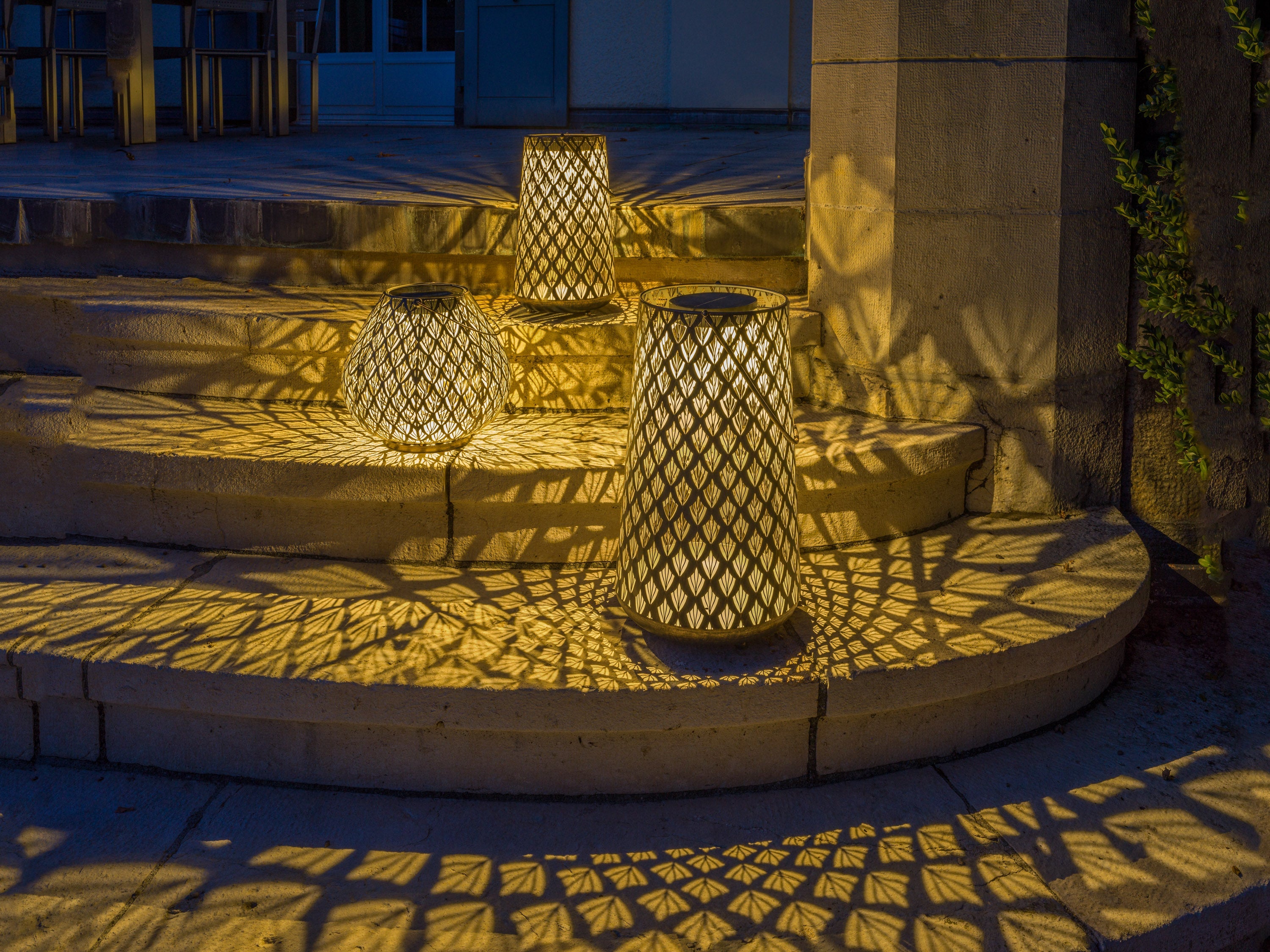 Solar Antic Latern Emilia