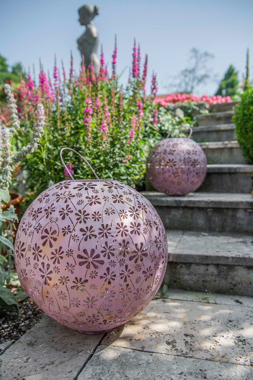 Solar Antic Kugel Blumenwiese