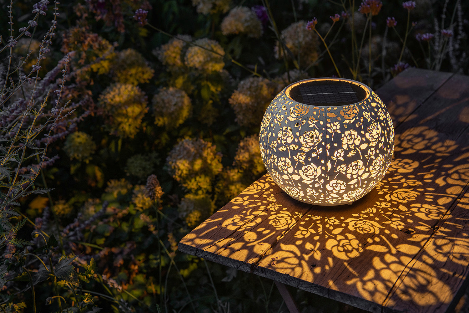 Solar Antic Kugel Baccara