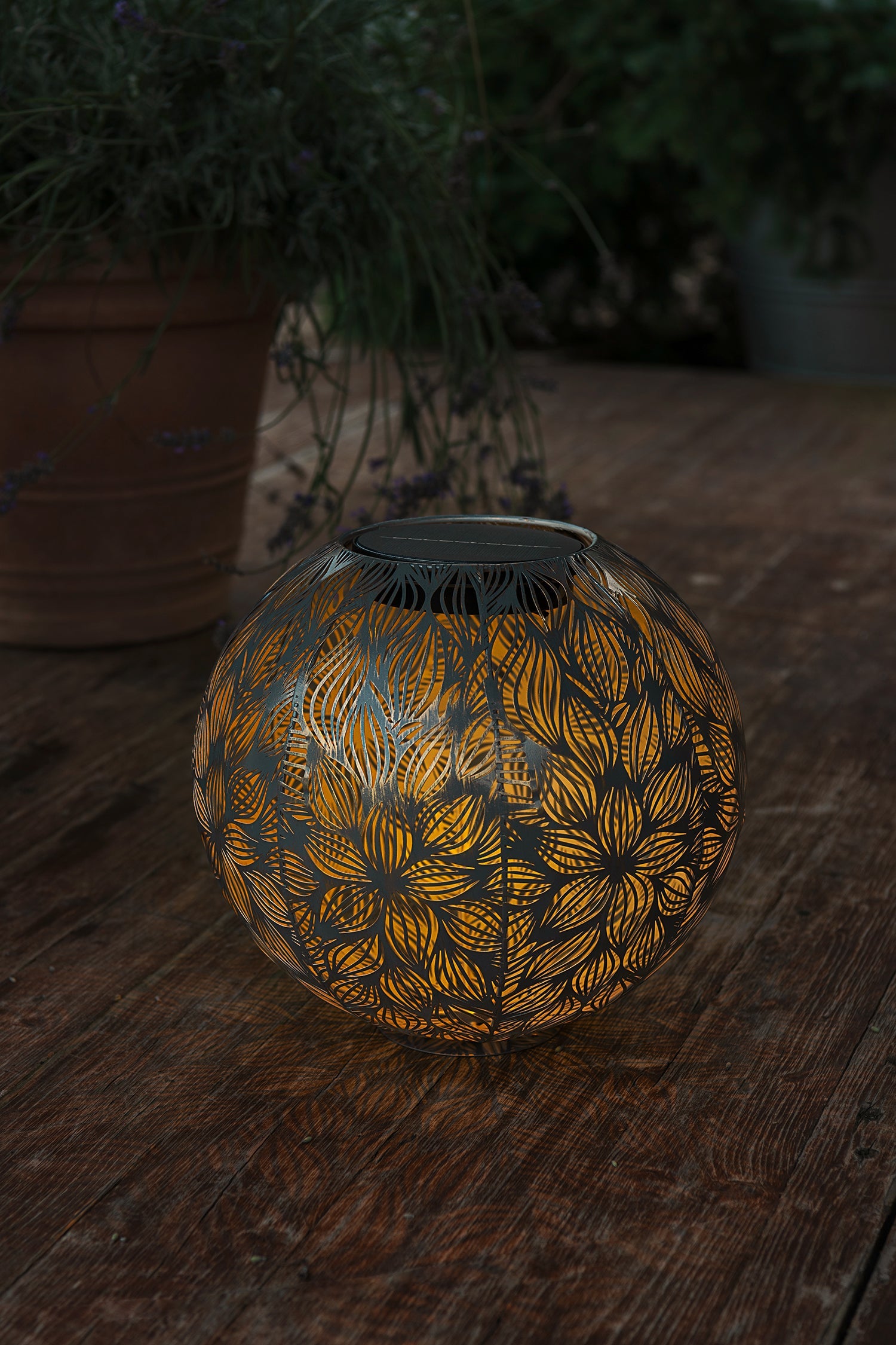 Solar Antic Kugel Flora