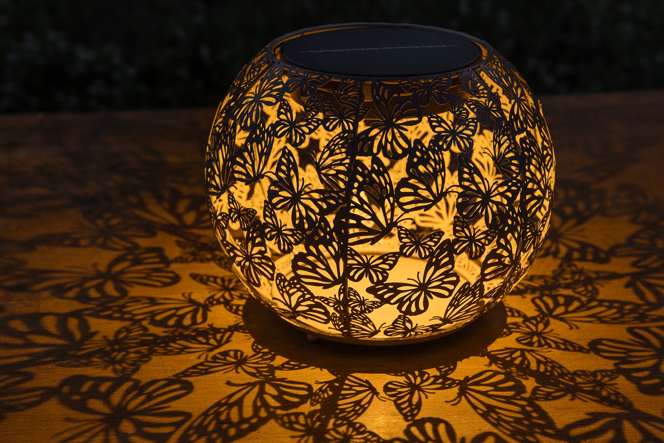 Solar Antic Globe Farfalla